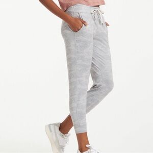 Vuori Performance Jogger Pale Heather Camo Large Grey
